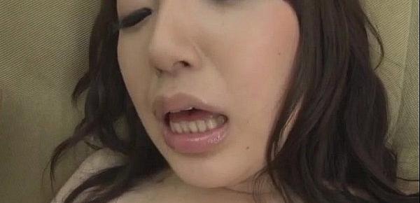  Ayane Okura spreads legs for her man to smack the pussy